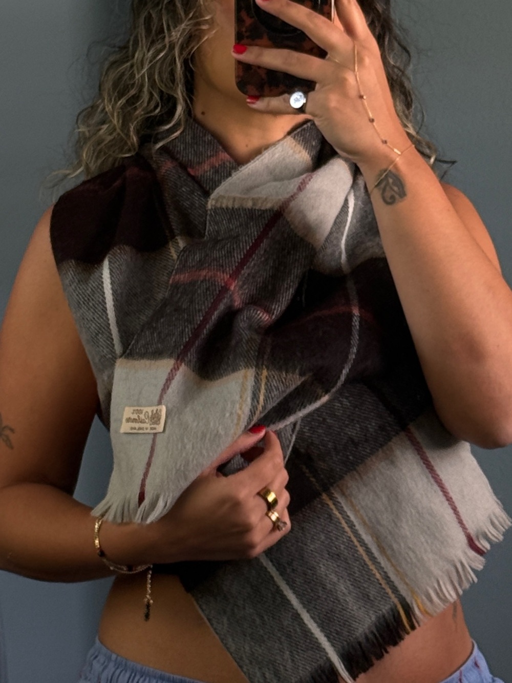 100% cashmere plaid scarf